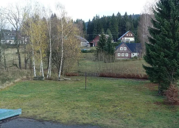 Chaloupka Hostel *